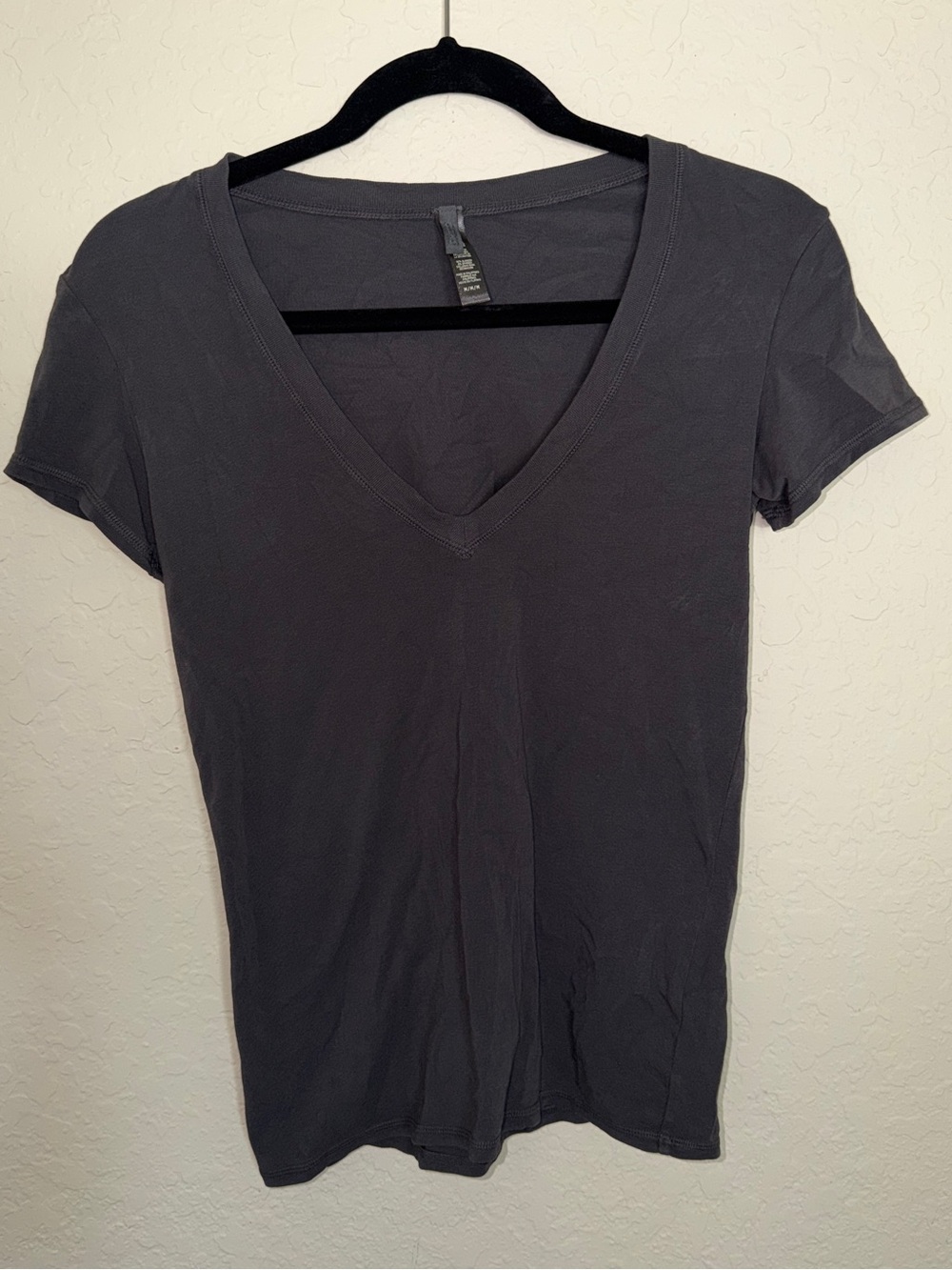 SKIMS Outdoor V-Neck